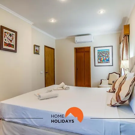 #128 Private Pool & Spacious Holiday home
