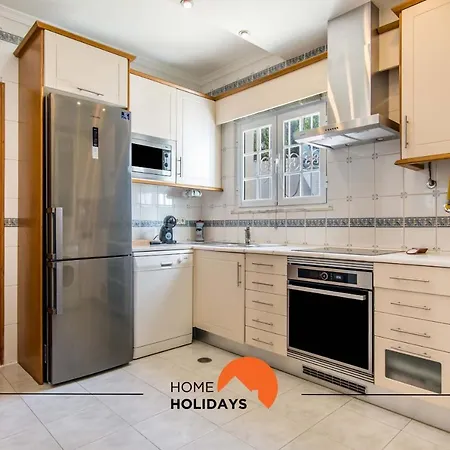 Holiday home #128 Private Pool & Spacious Albufeira