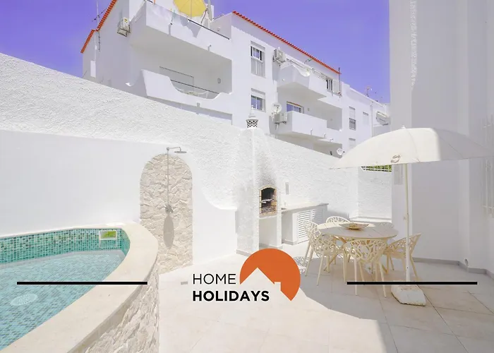 #128 Number 10 By Holidays * アルブフェイラ