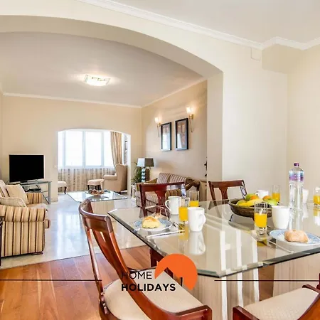 #128 Number 10 By Holidays Ferienhaus