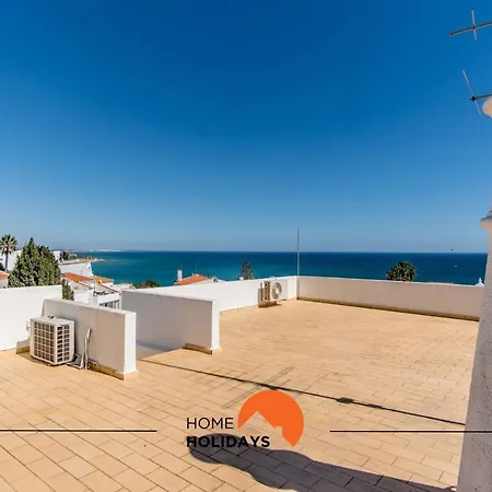Casa vacanze #128 Number 10 By Holidays *